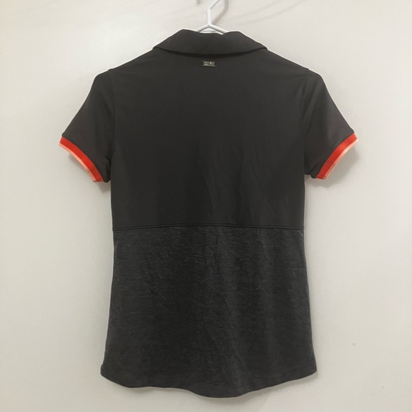 Under Armour Women’s Fitted Golf T Shirt Size XS - Picture 6 of 7